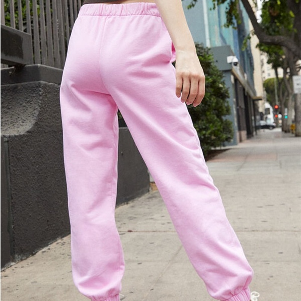 Brandy Melville Rosa Sweatpants
